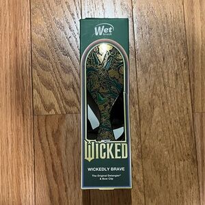 Wet Brush Wickedly Brave Detangler - Green